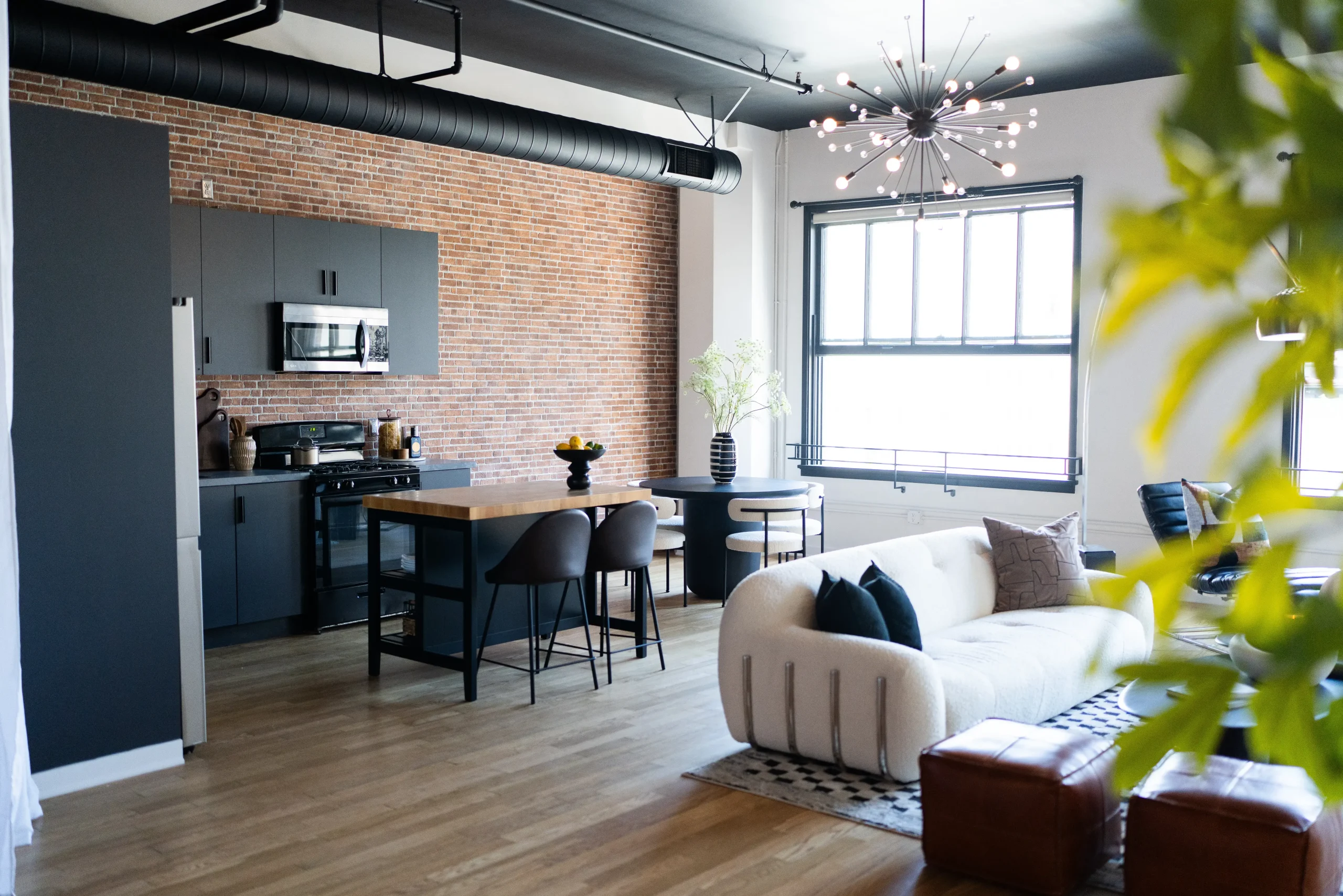 Kitchen remodeled in Los Angeles by New Dawn Construction