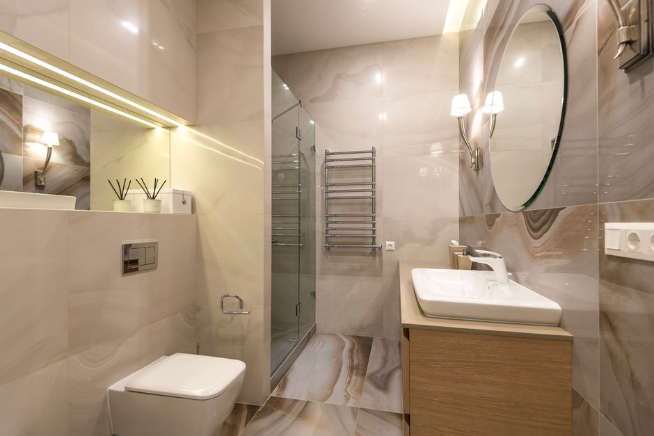 Spa-Like Bathroom Remodels in Los Angeles: What Actually Feels Luxurious